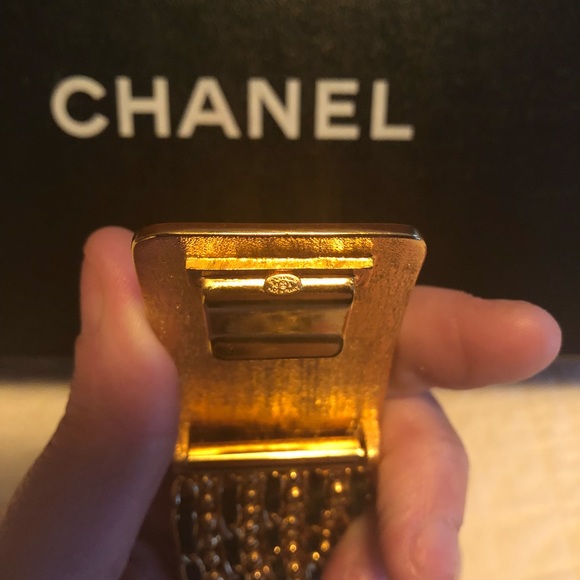 1HR sale! Chanel 24kGP w/black leather chain belt - Picture 5 of 7